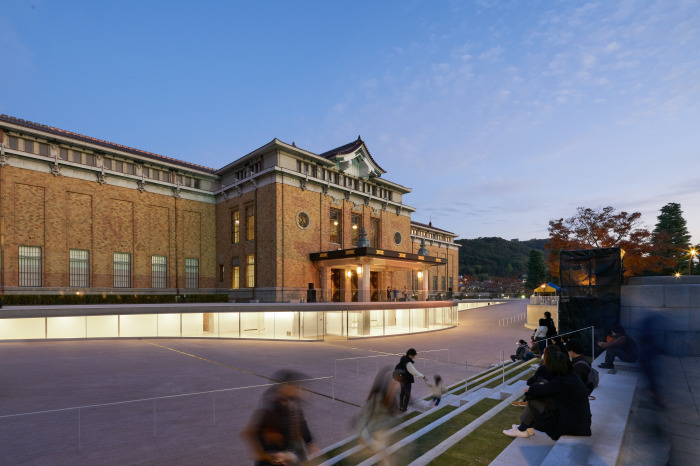 京都市立美術館(通称京都市京セラ美術館)