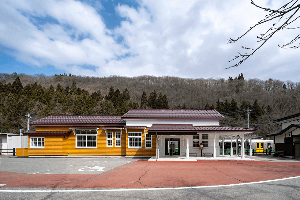 会津柳津駅舎情報発信交流施設